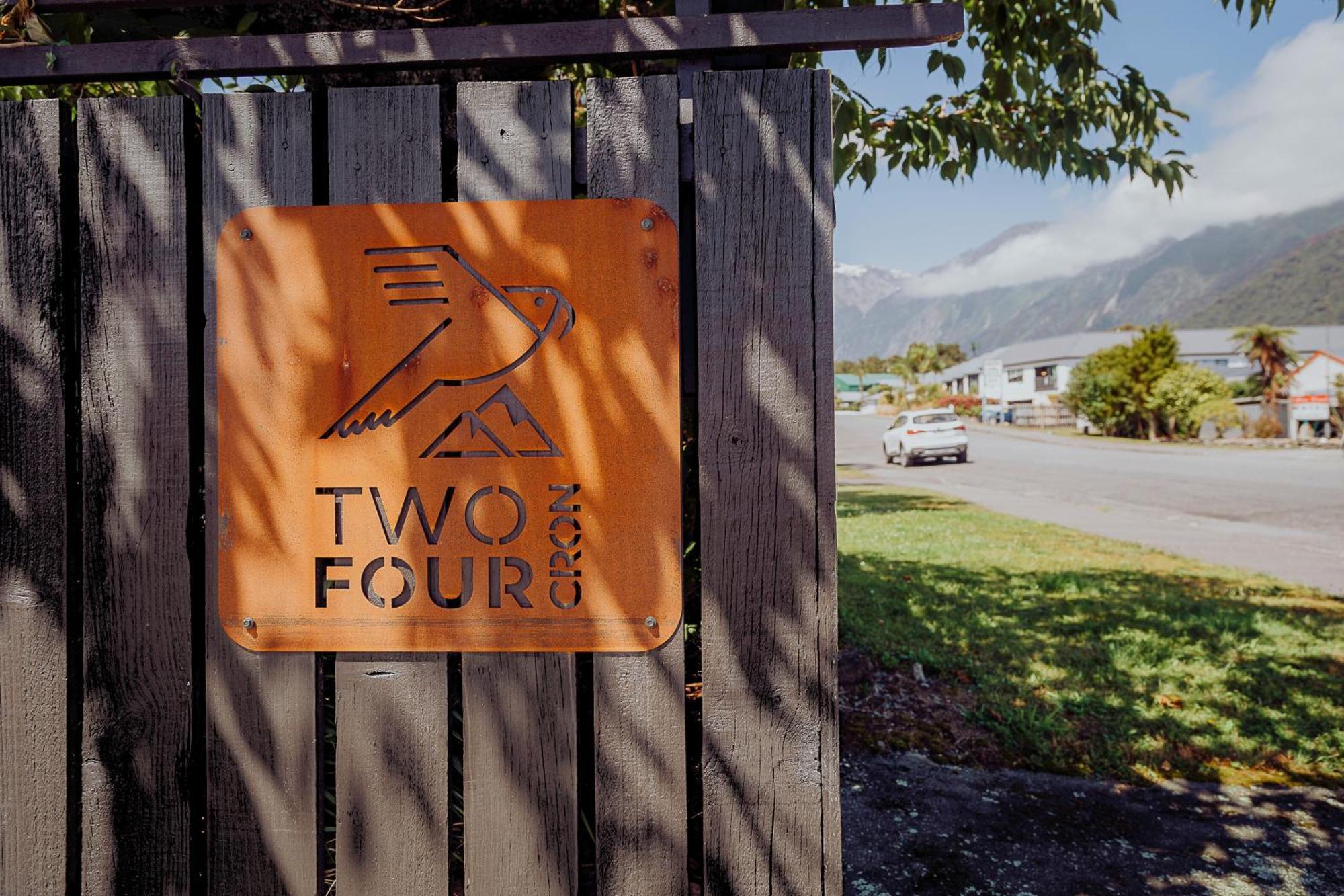 Вилла Two Four Cron Земля Франца-Иосифа Экстерьер фото